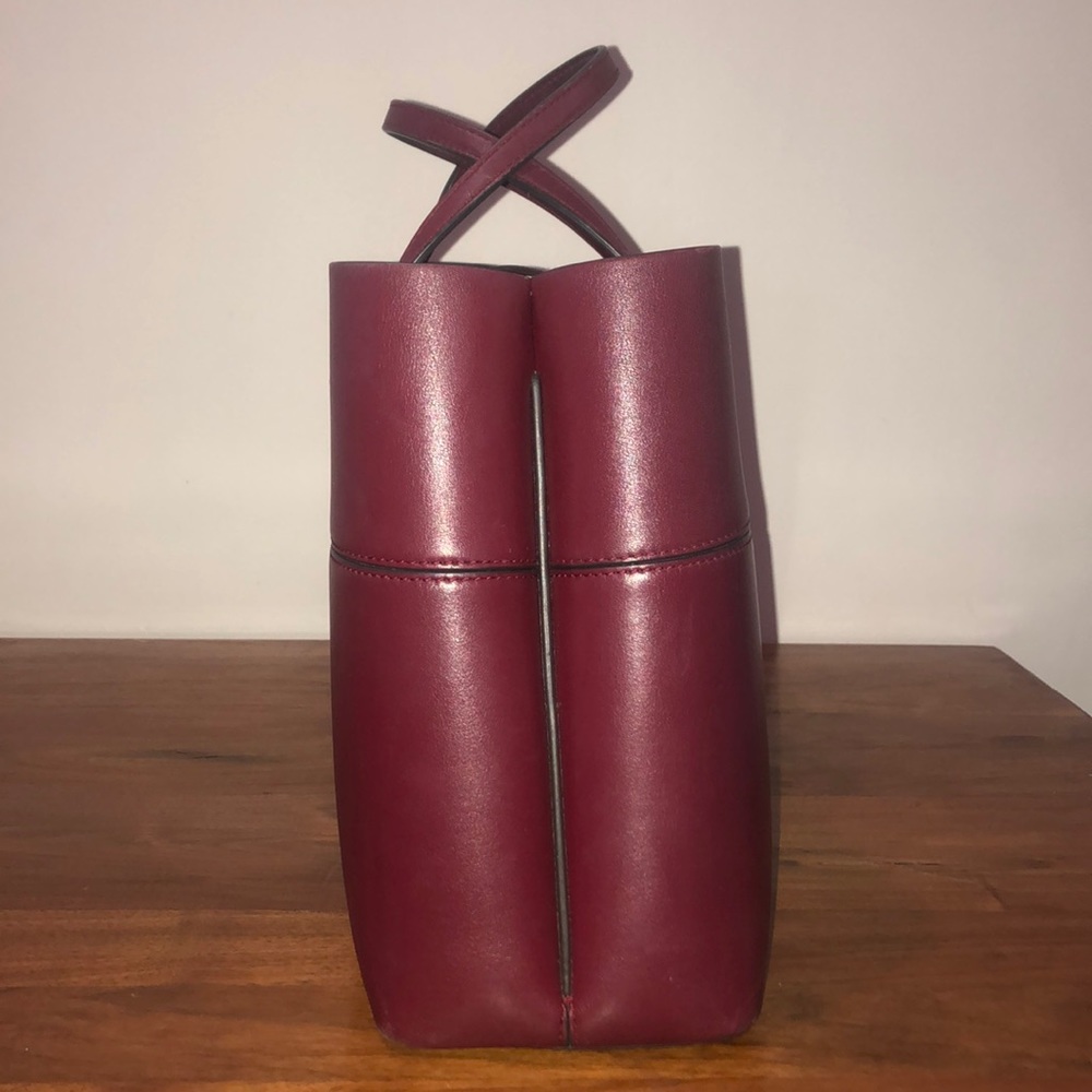 ‼️HOST PICK 🥳 Tory Burch BLOCK-T Tote - Picture 2 of 5